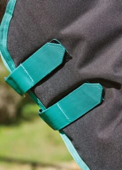 Weatherbeeta Green-Tec 900D Detach-A-Neck Lite Plus Turnout - Black/Bottle Green -Horse Rider Shop greentechfeatures4rdy 2
